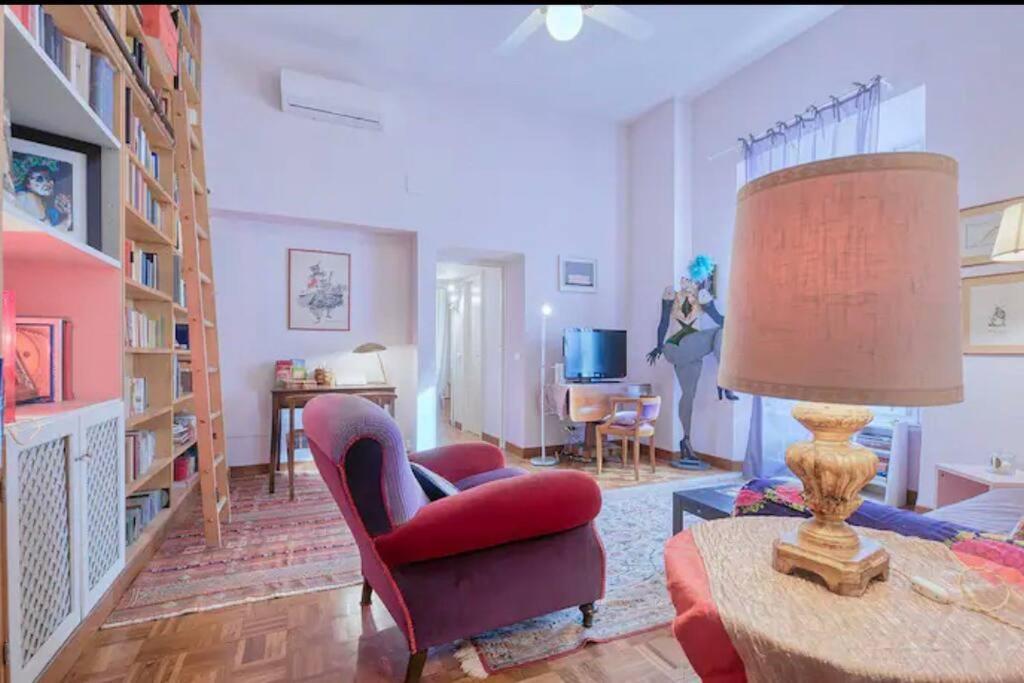 Romantica A Via Giulia Apartment Rom